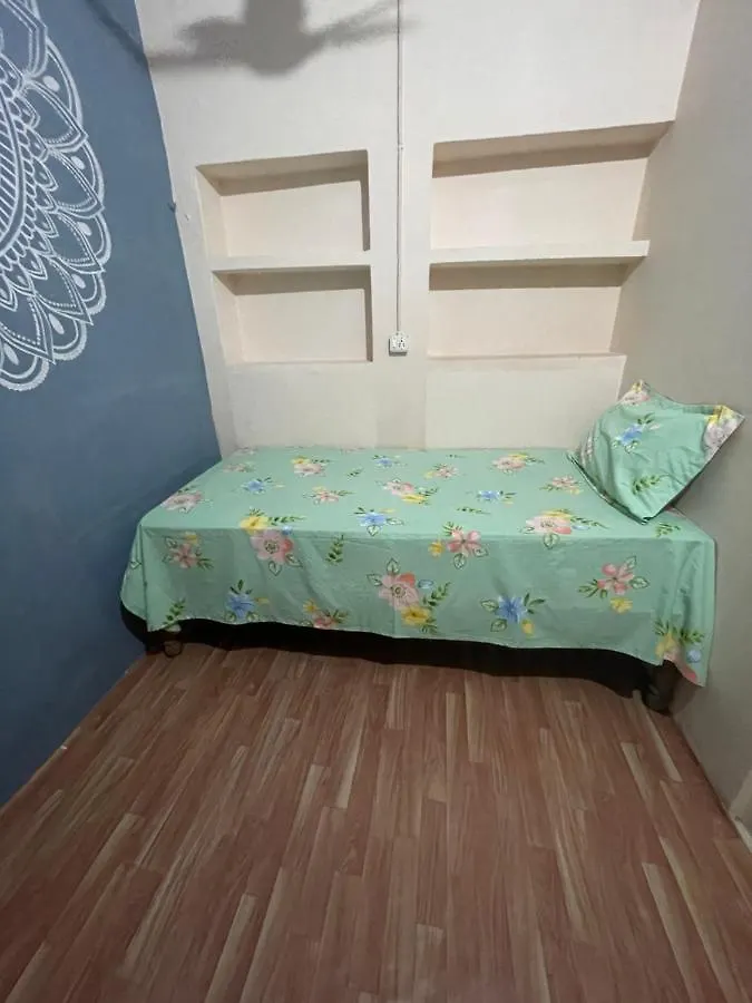 Indra Paying Guest House Varanasi